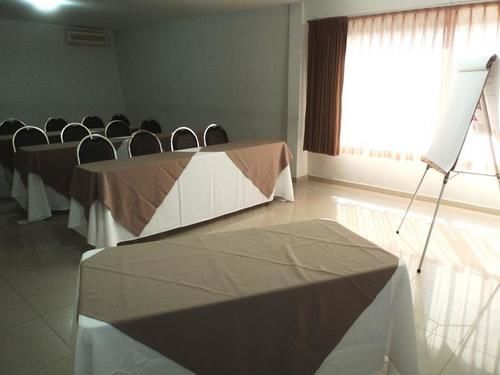 Hotel Suites Del Real Zapopan Exterior photo